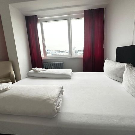 Ootel.Com Berlin Luaran gambar