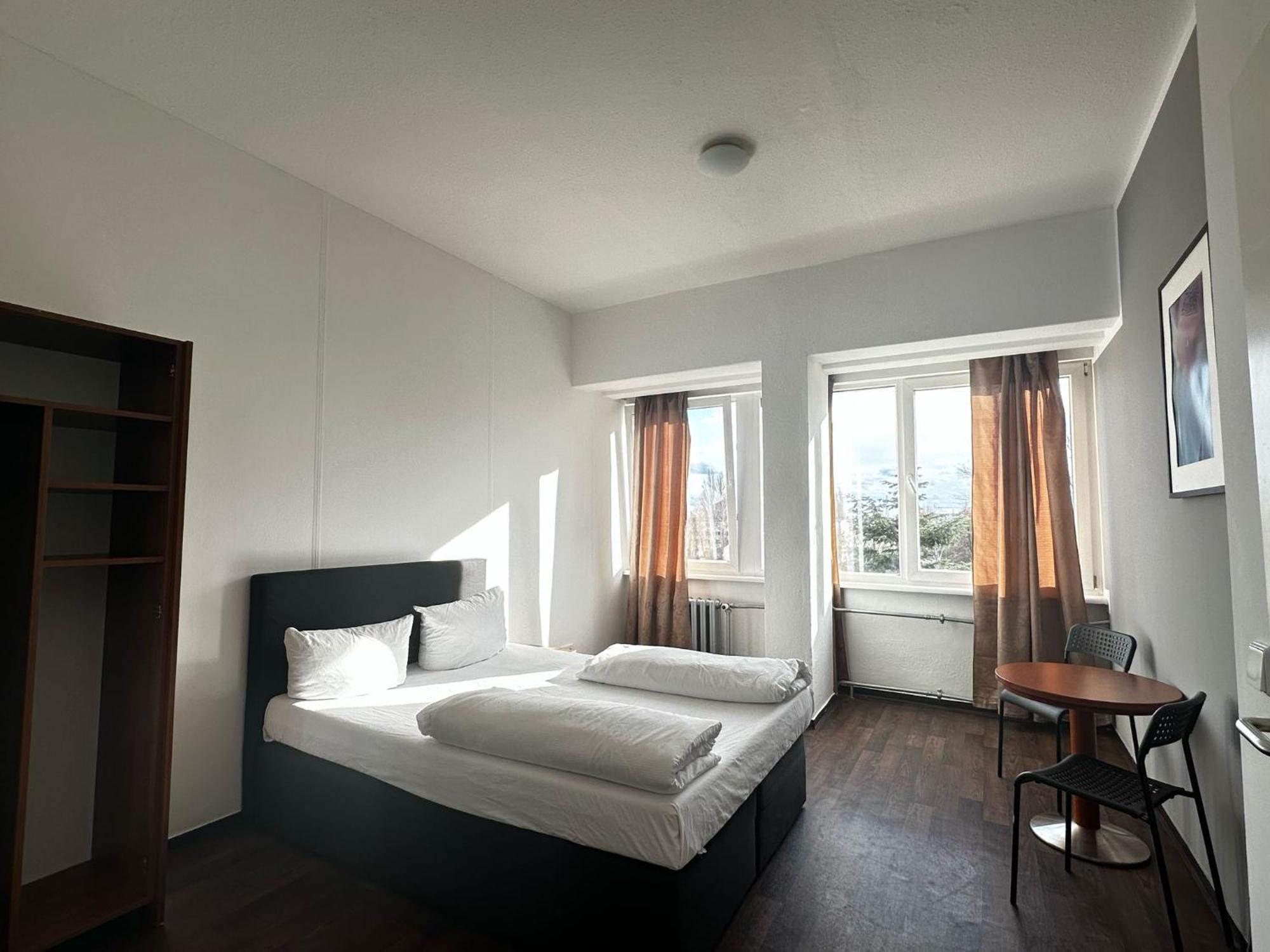 Ootel.Com Berlin Luaran gambar