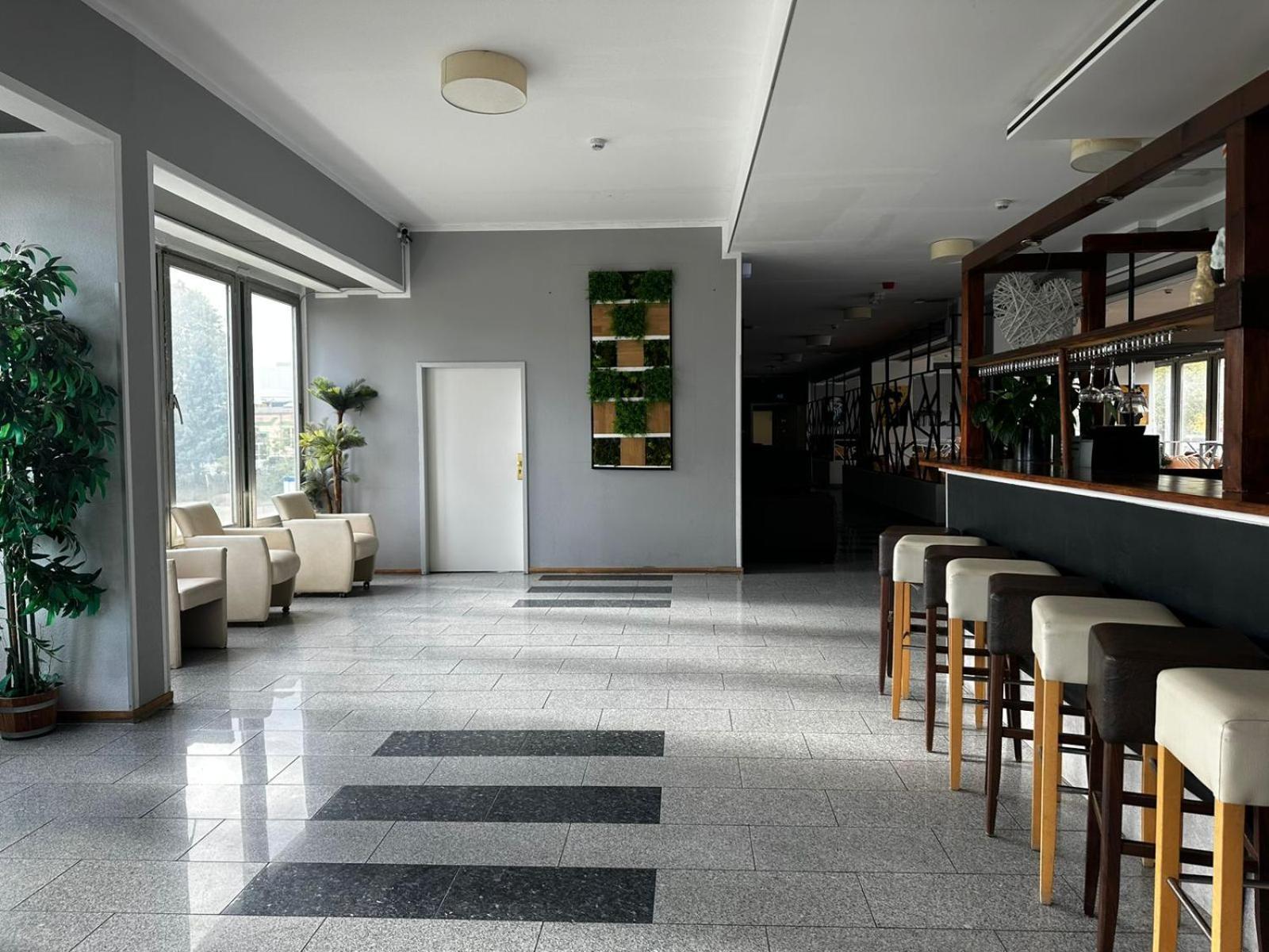 Ootel.Com Berlin Luaran gambar